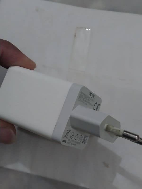 Oppo A5 2020 Original Adapter and Original Cable in Good Condition 4