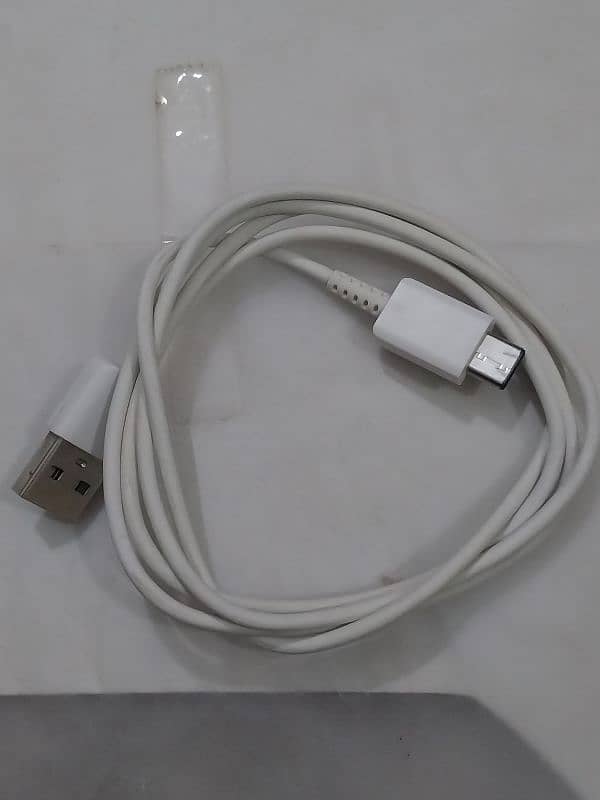 Oppo A5 2020 Original Adapter and Original Cable in Good Condition 6