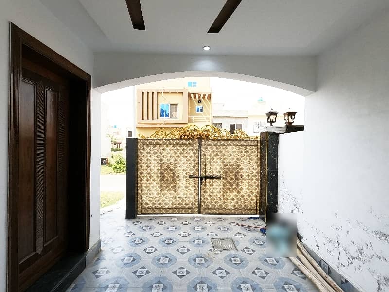 You Can Find A Gorgeous House For sale In Khayaban-e-Amin - Block L 26