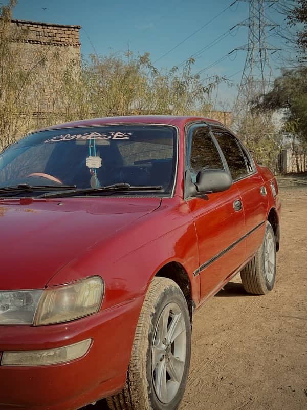 Toyota Corolla XE 2000 3