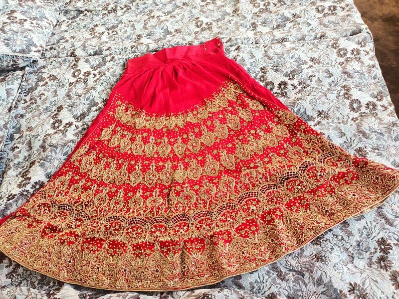 bridal lehnga + jewellery 1