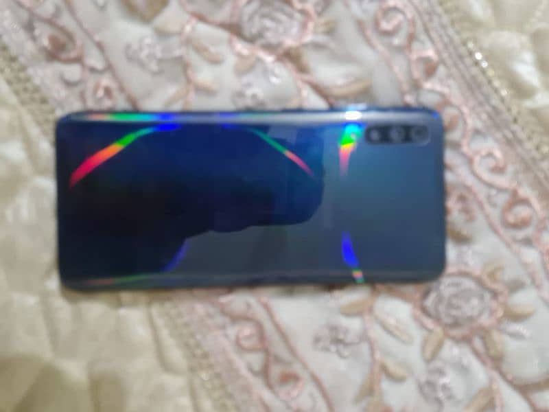 Samsung Galaxy a70 for sale 3