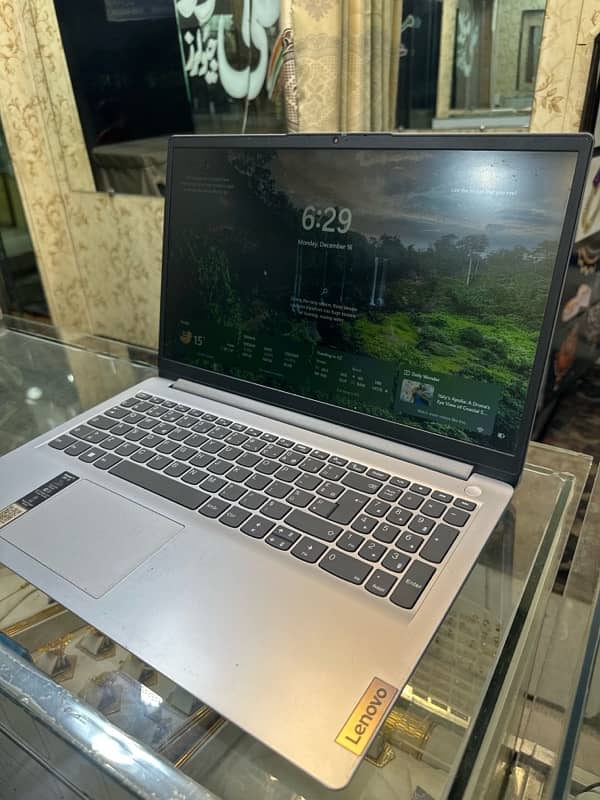 Lenovo laptop brand new 1