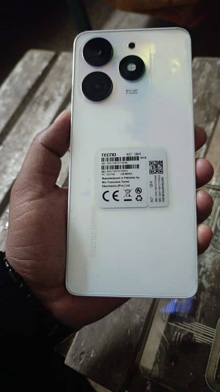 spark 10 pro 2 month use with box charger warntey 1