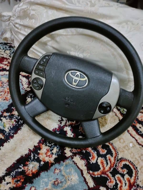 Toyota Prius (2007) Steering Wheel 2