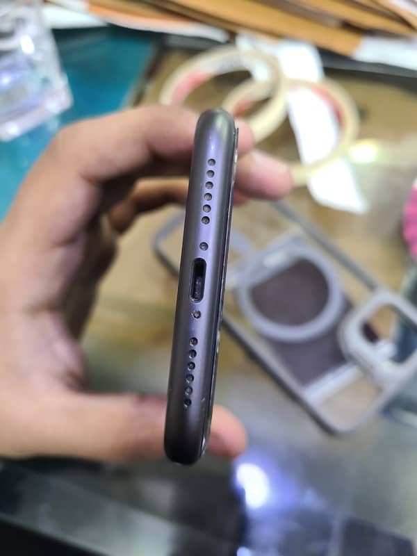 iPhone 11 PTA APPROVED 1