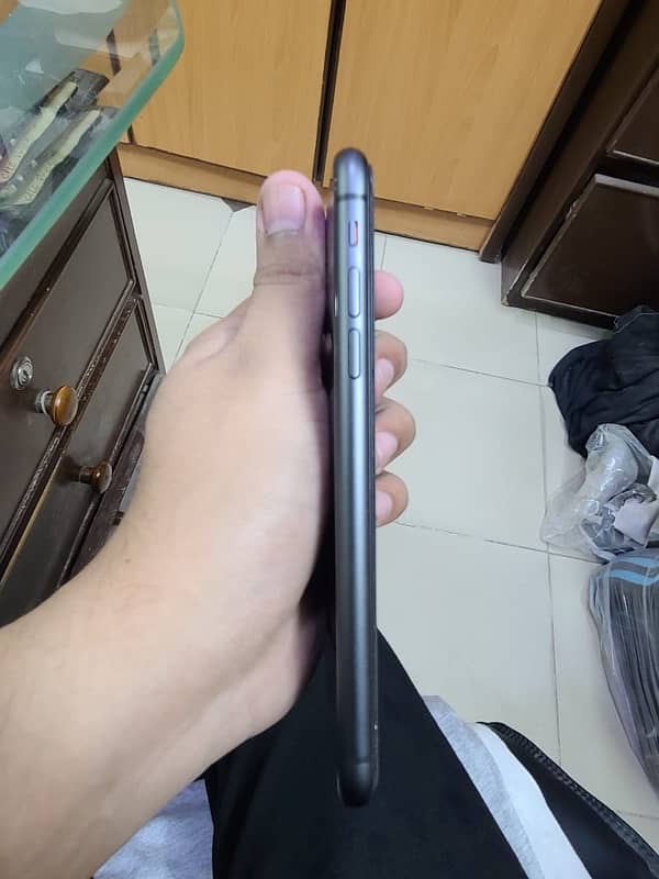 iPhone 11 PTA APPROVED 4