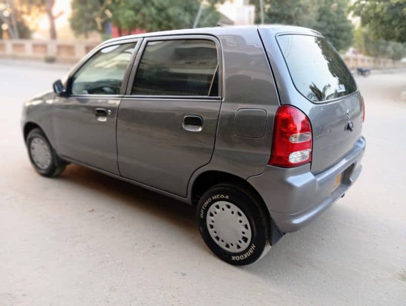 Suzuki Alto 2011/12 3