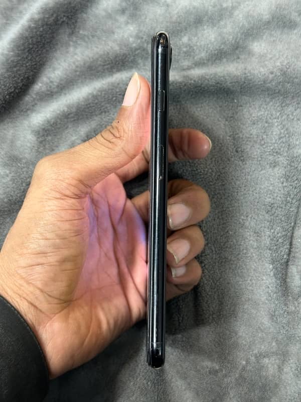 I phone 7 pluss 128gb PTA 8