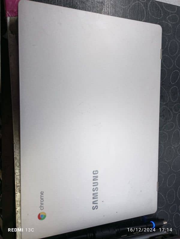 Samsung 202c 4gb ram 32gb  type c with charger 0