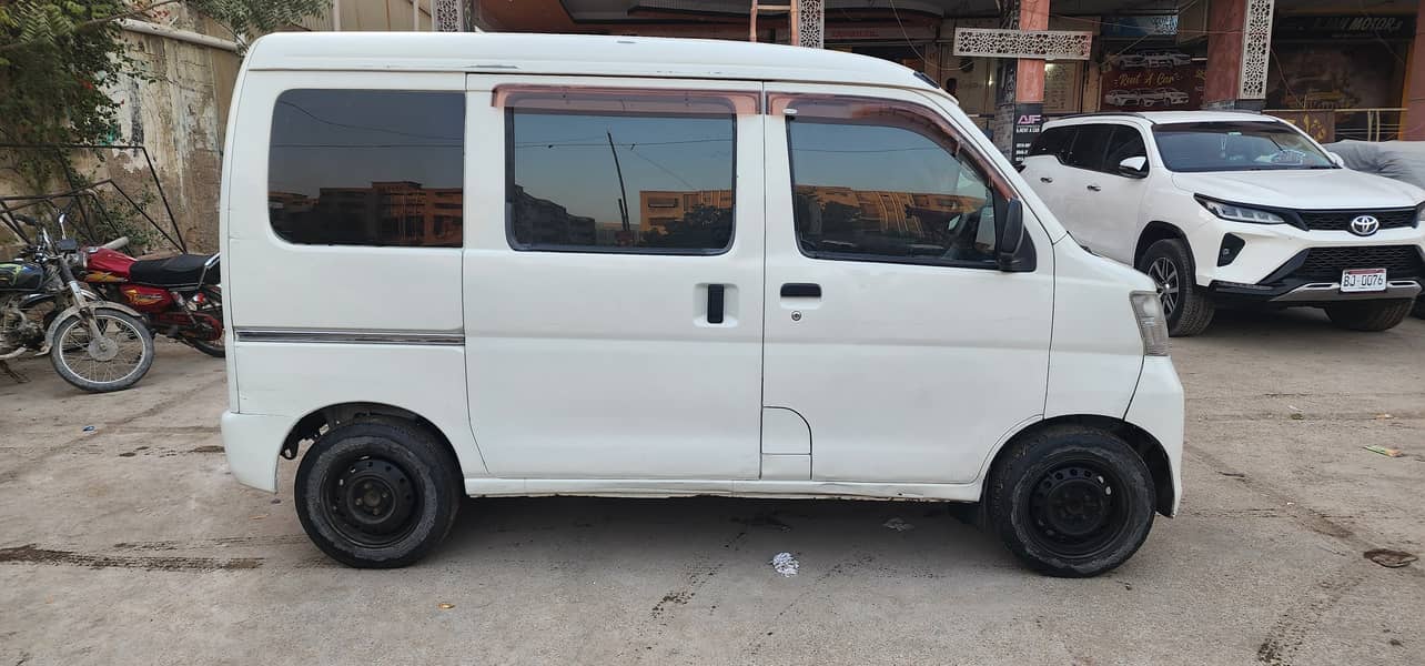 Daihatsu Hijet 2010 2015 1