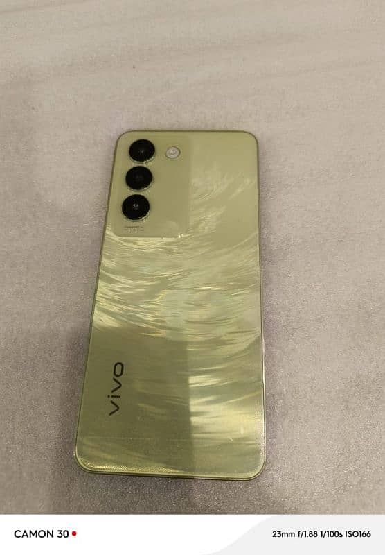 vivo y100 256 gb 10/10 condition 1