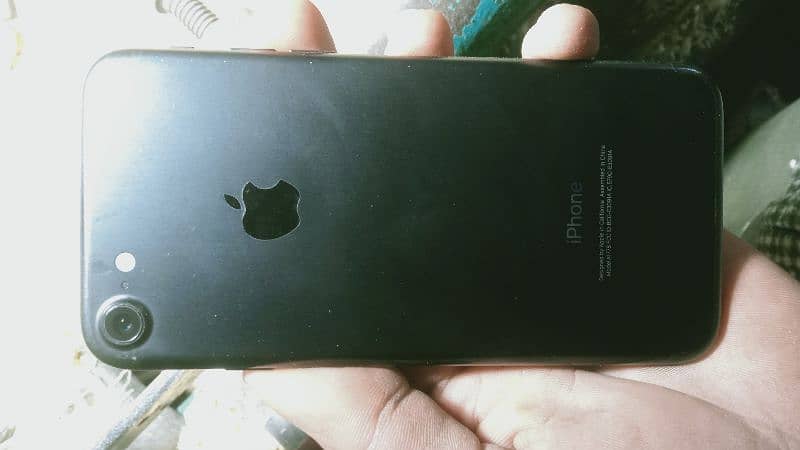 iPhone 7 128 gb 2