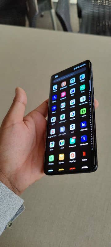 one plus 8 dual sim with box 4