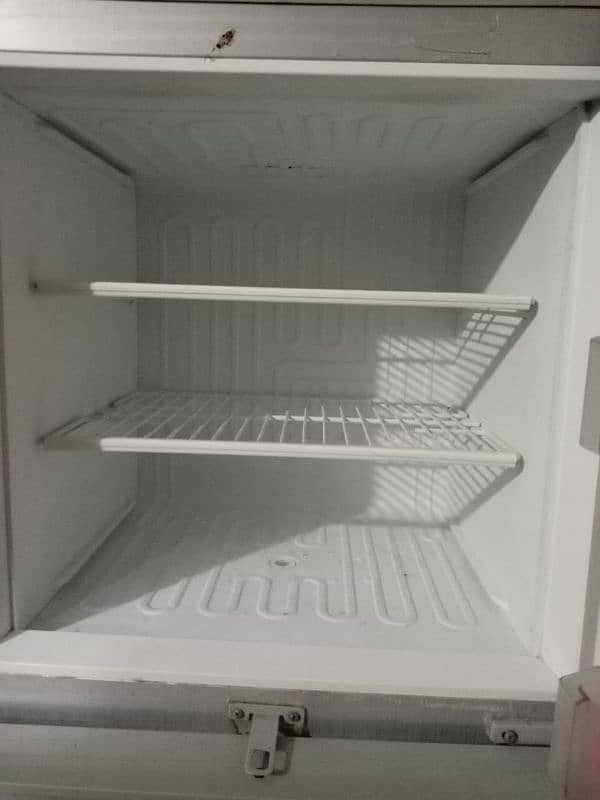 PEL refrigerator 3