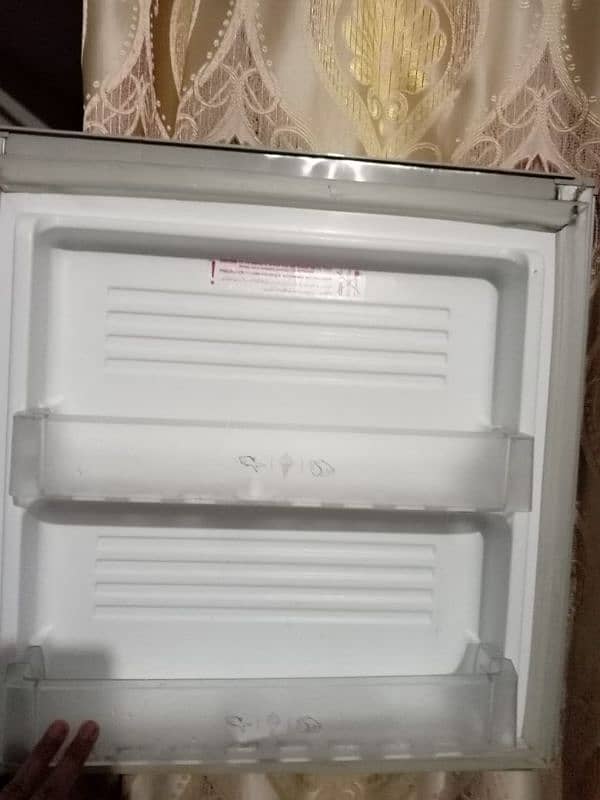 PEL refrigerator 4