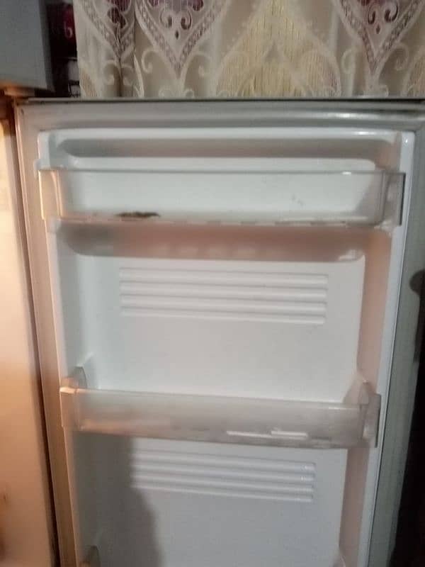 PEL refrigerator 8