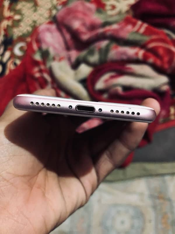 Iphone 7 non pta but (sim working) 3