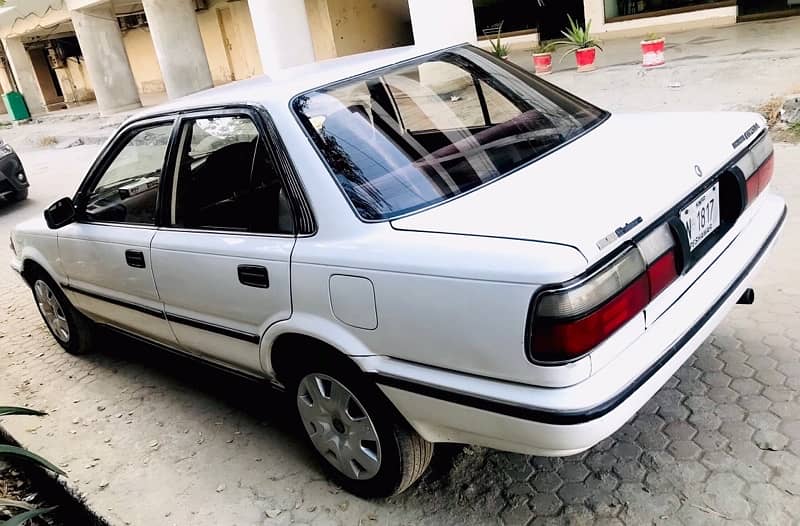 Toyota Corolla XE 1988 5