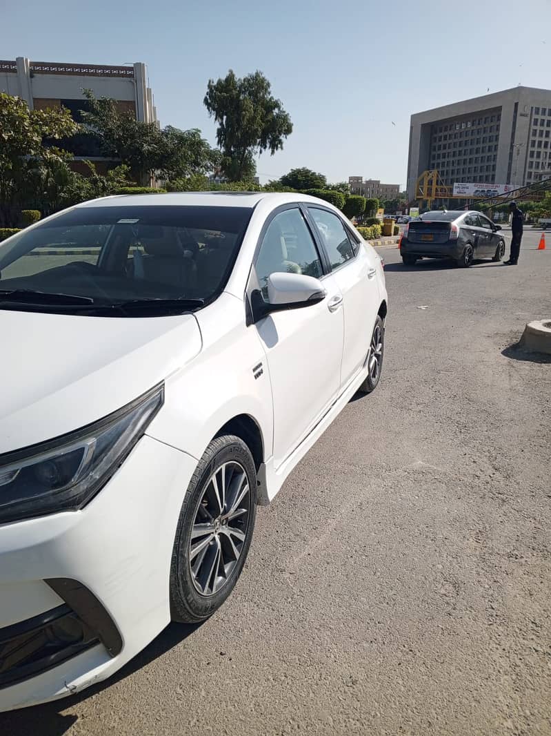 Toyota Altis Grande 2018 1.8 2