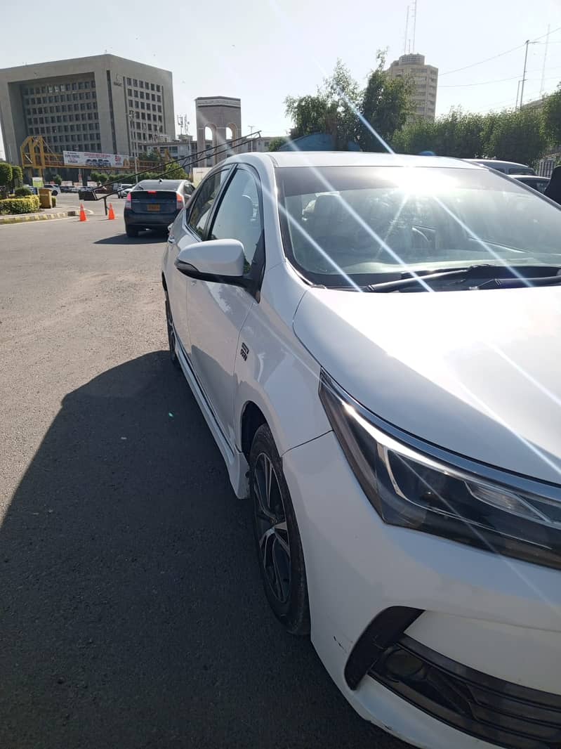 Toyota Altis Grande 2018 1.8 3