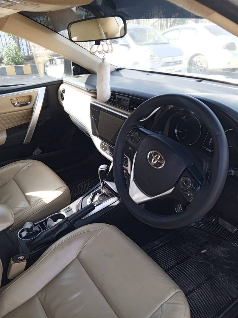 Toyota Altis Grande 2018 1.8 7