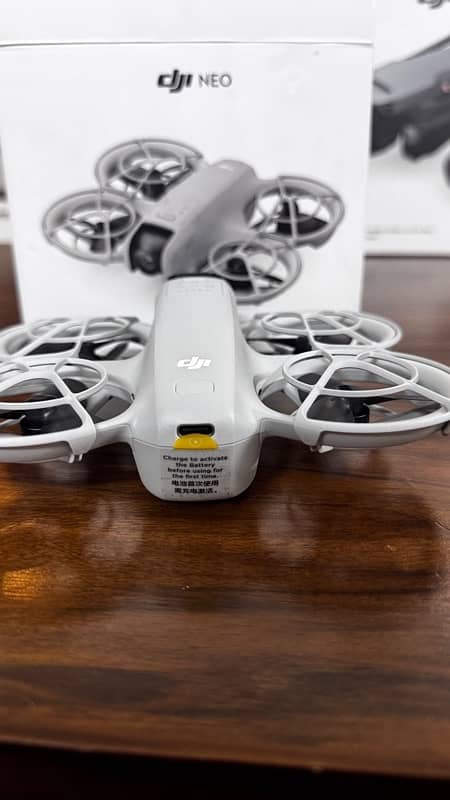 DJI NEO 1