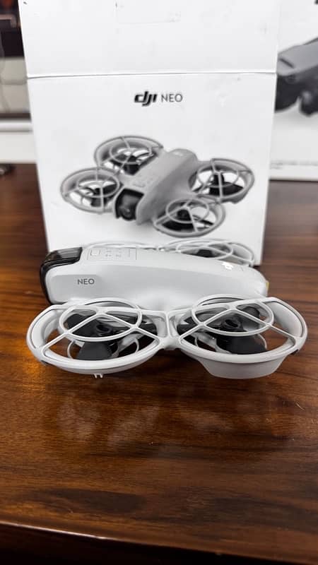 DJI NEO 2