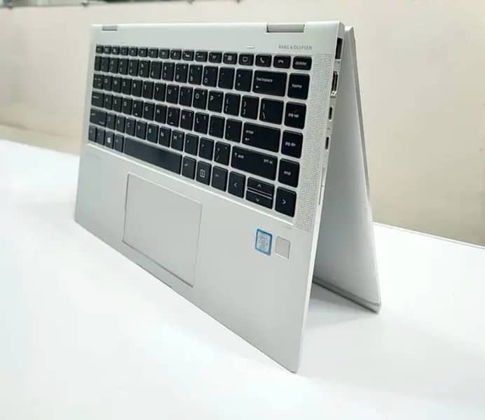 HP ELITEBOOK 1030 G2 16/512 1