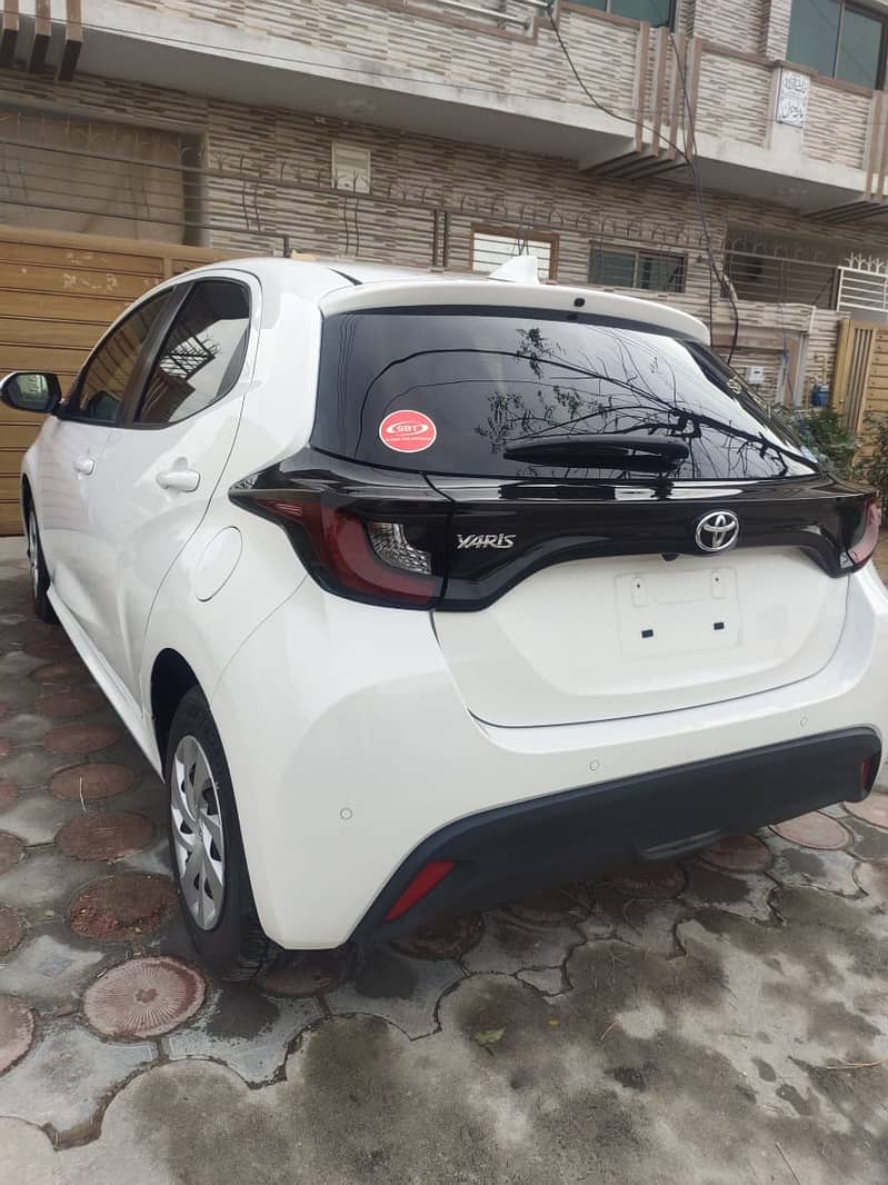 Toyota Yaris 2023 2021 3