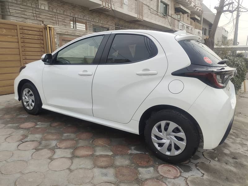 Toyota Yaris 2023 2021 6