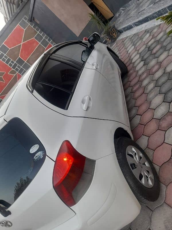 Toyota Vitz 2008 5