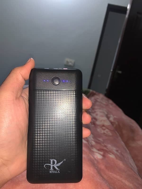 royal company 10000 mah power bak 0