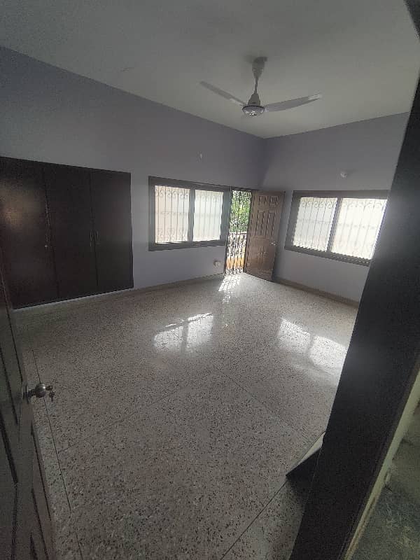 300 YARDS MAINTAINED HOUSE IS AVAILABLE FOR SALE 8