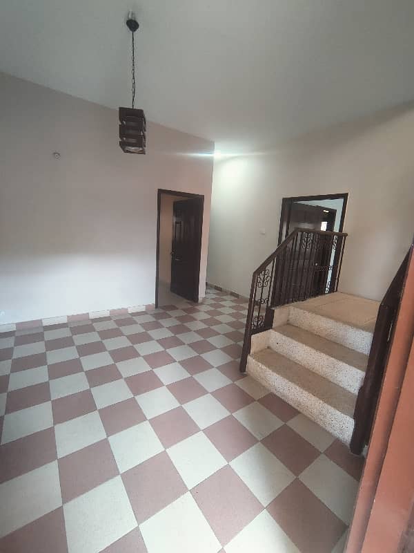 300 YARDS MAINTAINED HOUSE IS AVAILABLE FOR SALE 17