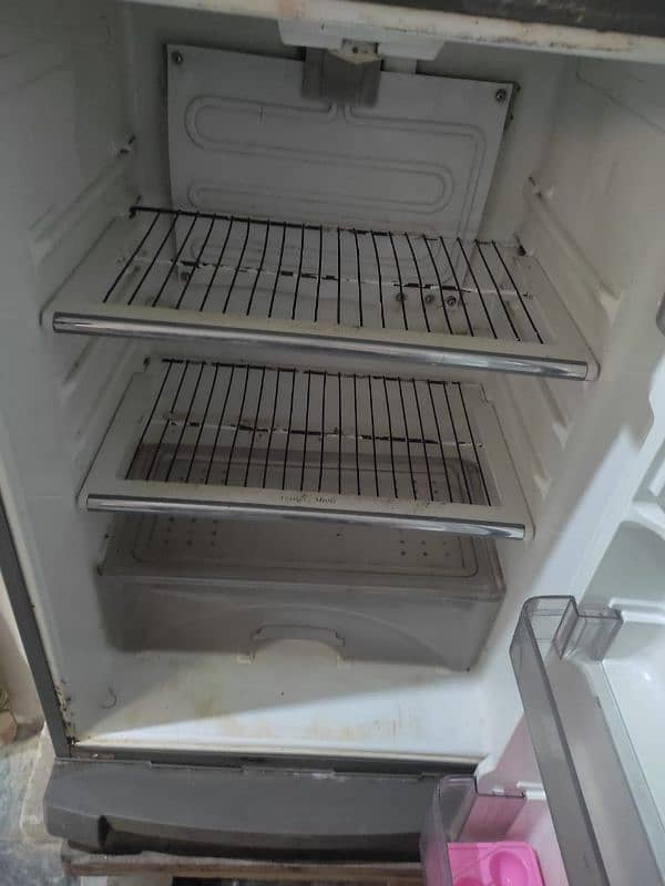 Dawlance freezer good condition 2