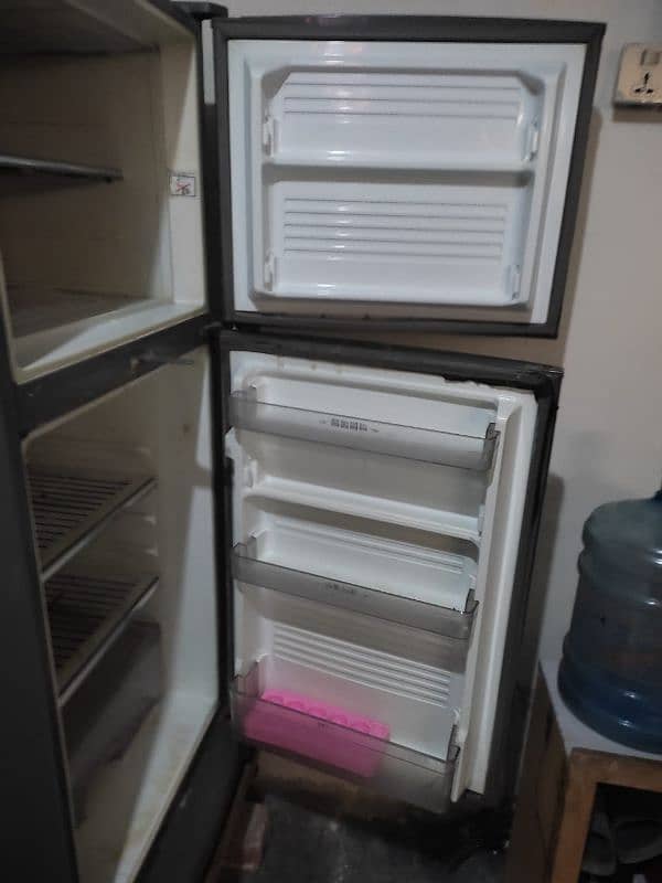 Dawlance freezer good condition 3