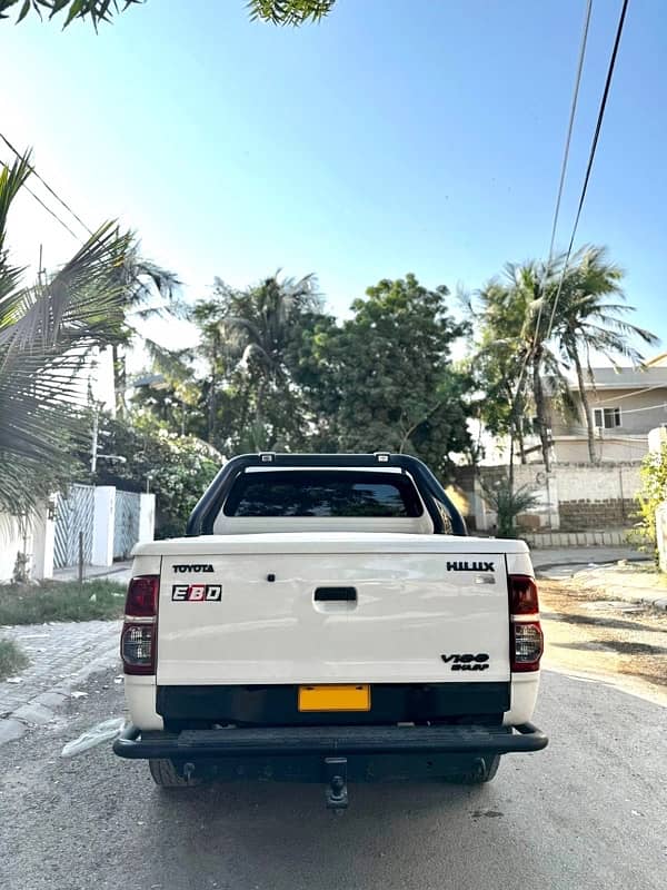 Toyota Hilux 2014 5