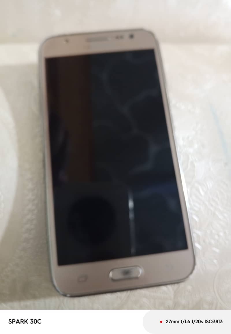 Samsung Mobile J5 0