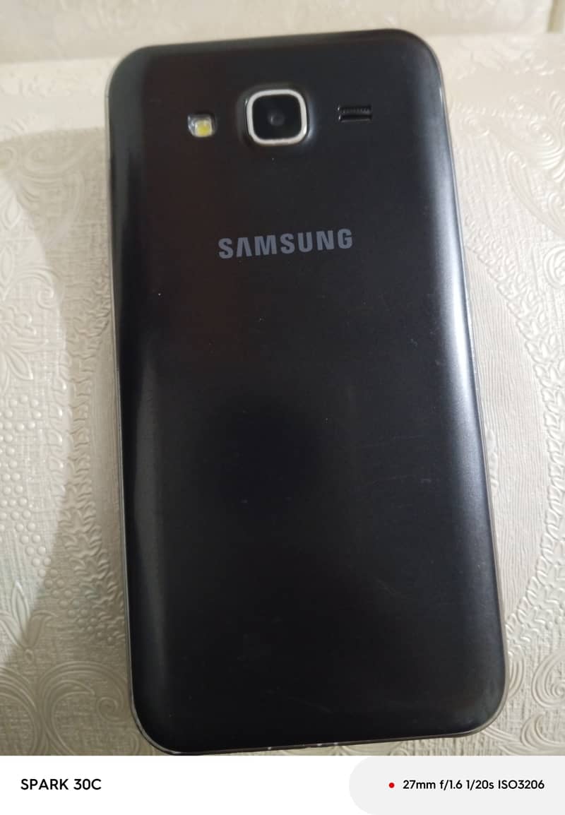 Samsung Mobile J5 1