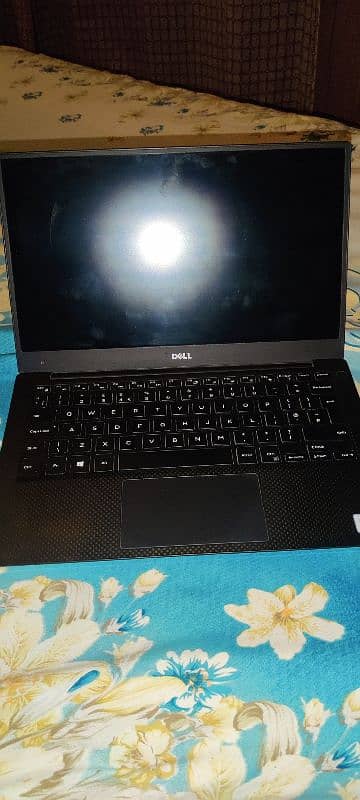 Dell xps 13 9360 core i7 8th gen 8 gb ram 256 ssd 3