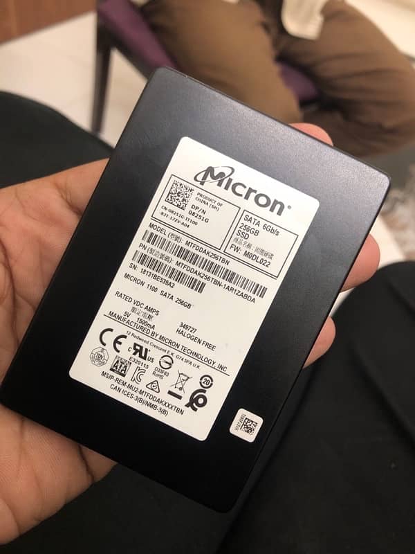 MACRON 256GB SSD 0