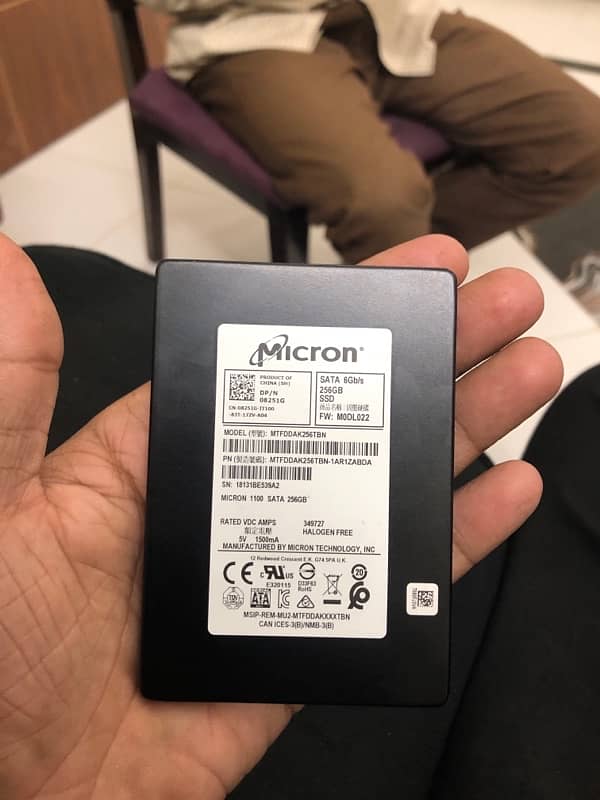 MACRON 256GB SSD 1