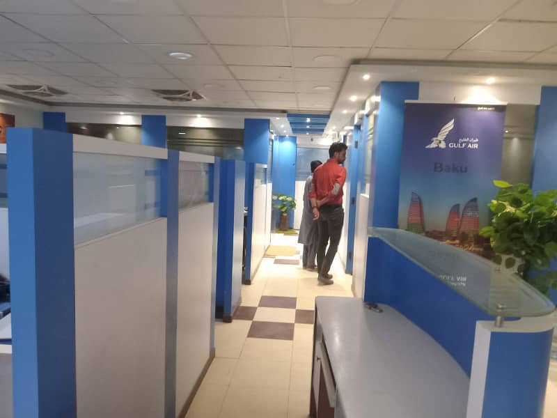 main shahrah e faisal near Nurserrt Bridge 1700 sq ft Furnished office 6