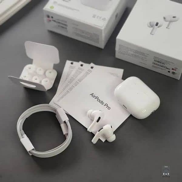 Apple Airpods Pro 3 type c/Type C Airpods pro 3/Airpods pro 2 type c 1