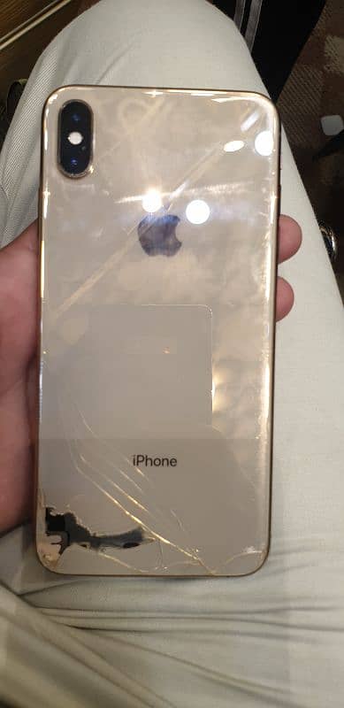 Xs max  64gb Dual PTA Approved 80% health 0