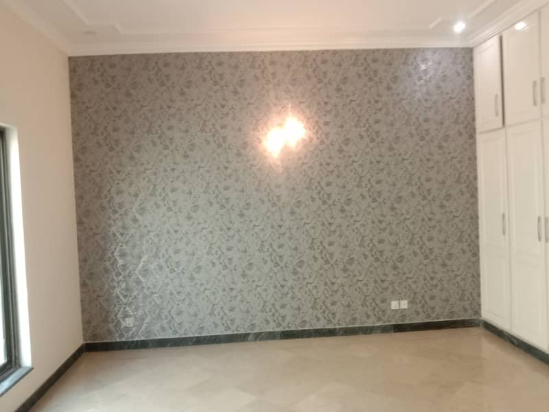 1 Kanal Super Out House Prime Hot For Sale dha Phase3 2