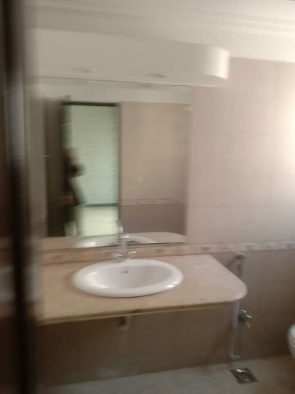 1 Kanal Super Out House Prime Hot For Sale dha Phase3 13