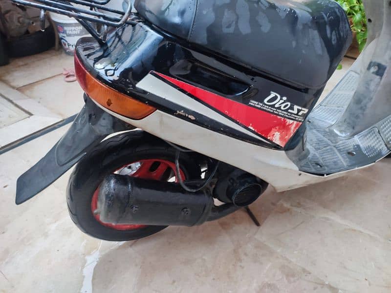 Honda Dio 2 stroke scooter 50cc 3