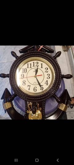 Pendulum wall clock